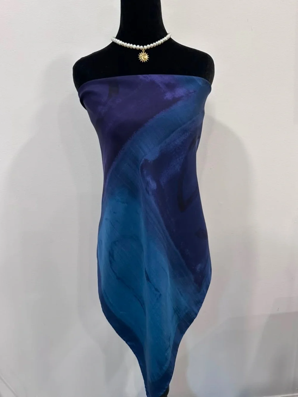 Gucci Silk Scarf Navy Blue Hand Rolled Made in Italy